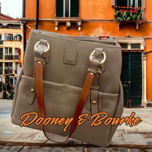 Dooney & Bourke Florentine Leather Tote With Utility Pockets NWT $498 MSRP - Picture 3 of 13